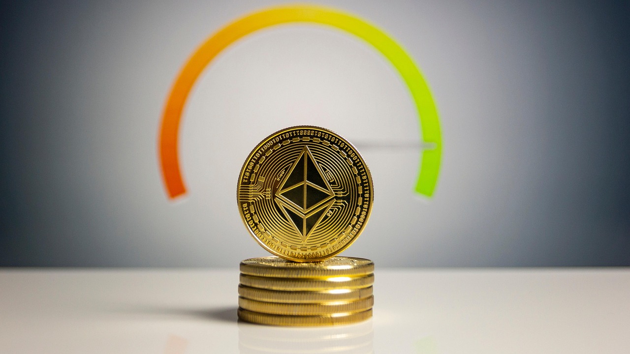 Ethereum Network Shows Mixed Signals as 2025 Ends
