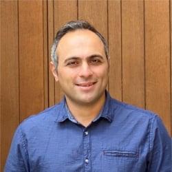 Koponan-Omid Mogharian