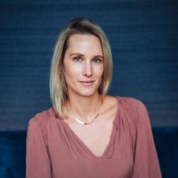 Echipă-Lindsay Casale Abbott