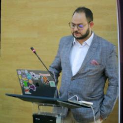 Echipă-Dr. Prof. Youssef Khaoulaj