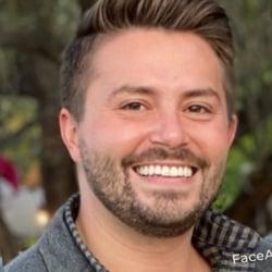 تیم-Zachary Figueroa