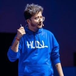 Zespół-Ayush Ranjan