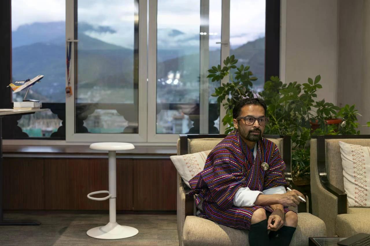 雷龙觉醒：当佛国不丹用经幡丈量比特币矿场