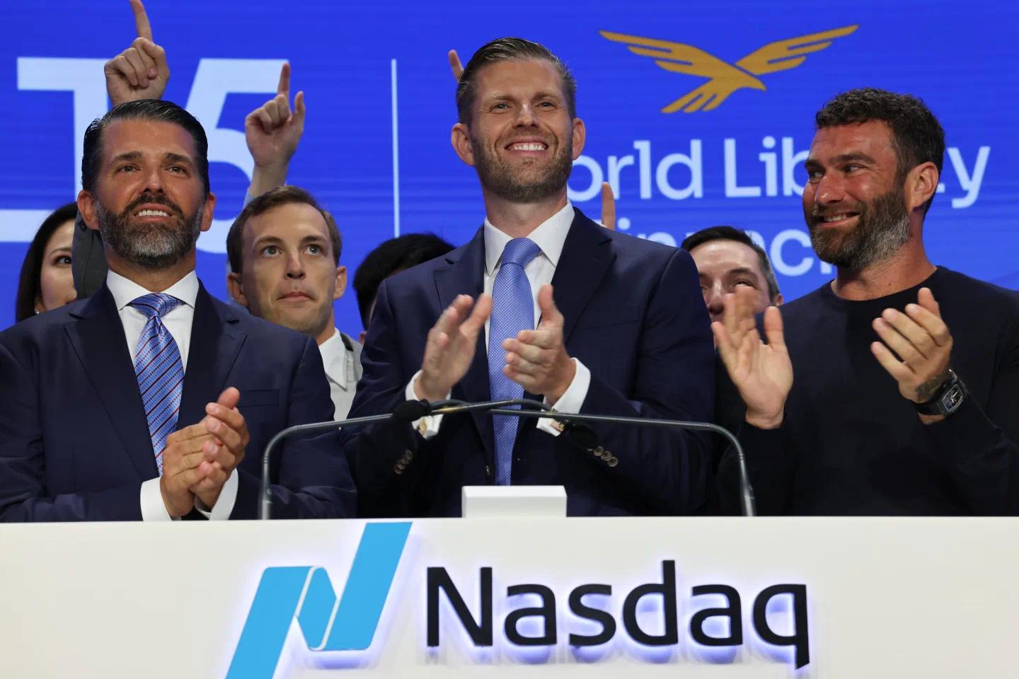 从ABTC上市暴涨17%说起：特朗普家族的四线作战与加密帝国全景