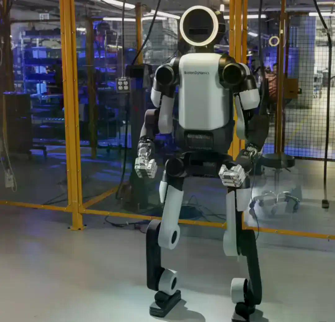 CES 2026最疯狂的25个脑洞：理发师、兽医、按摩师……AI正在抢走他们的饭碗