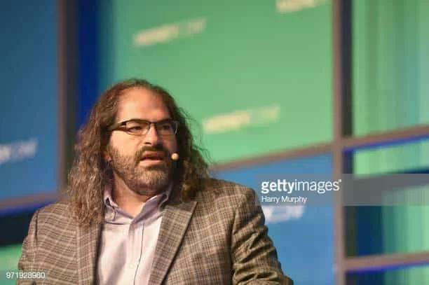 Secțiunea de știri-Ideea de staking XRP a lui David Schwartz testează regulile fiscale ale IRS privind recompensele