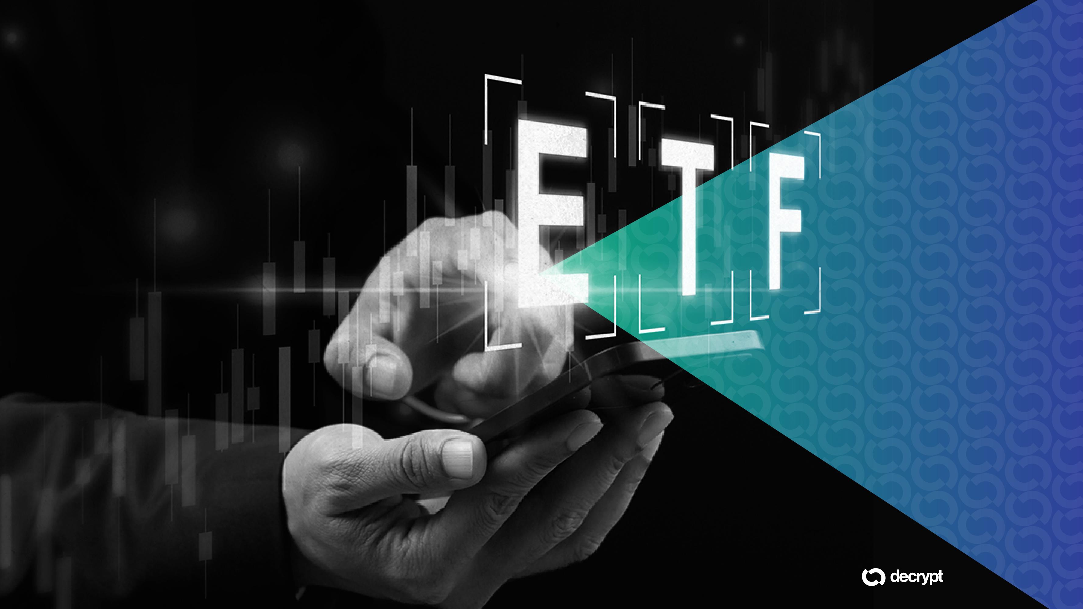 News section-Bitcoin, Ethereum ETFs Shed $112M as Hyperliquid Funds Extend 8-Day Win Streak
