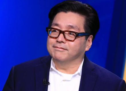 新聞專區-“华尔街神算子”Tom Lee变身ETH大多头，他为何坚定看好以太坊和其财库策略？