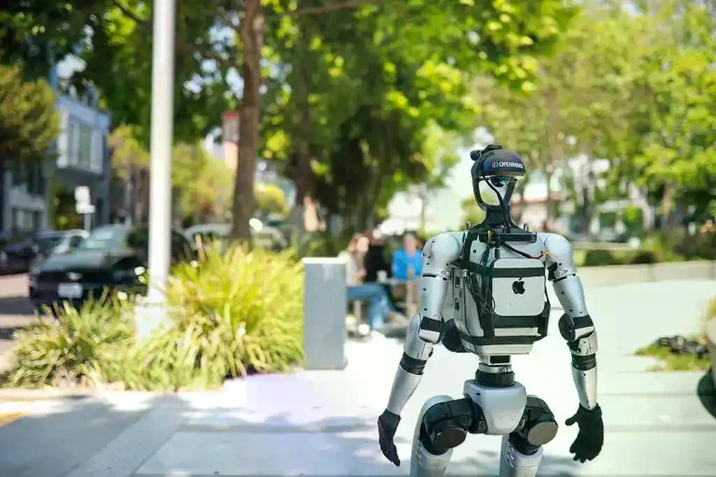 从斯坦福实验室到硅谷街头:OpenMind 如何破解机器经济的“最后一公里”难题?