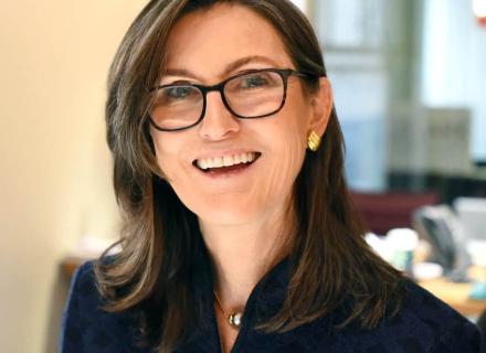 新聞專區-对话木头姐Cathie Wood:为什么比特币、以太坊、Solana是最终选择?