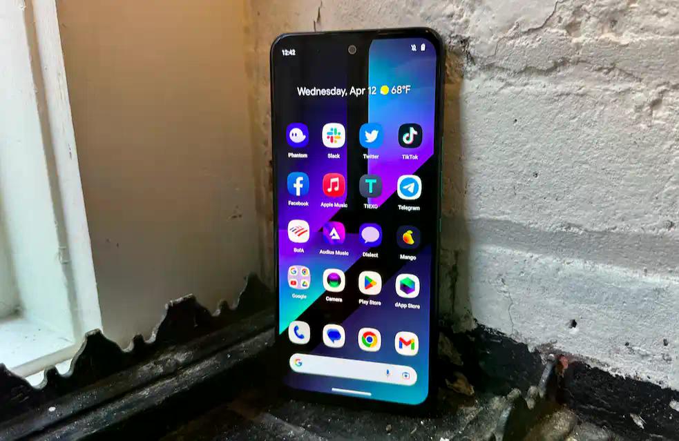 Solana Saga手机仅发布两年停运，第二代Seeker能否避免重蹈覆辙？