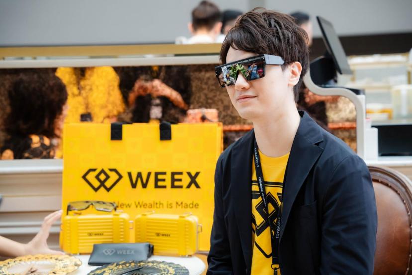 WEEX 交易所CSO首次公开亮相，Token2049新加坡展台备受瞩目